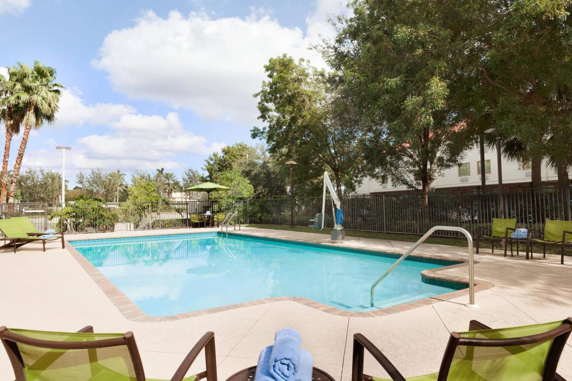 Springhill Suites By Marriott West Palm Beach I-95 Экстерьер фото