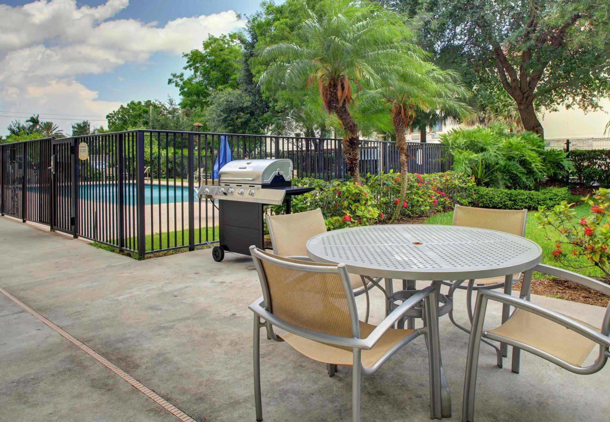 Springhill Suites By Marriott West Palm Beach I-95 Экстерьер фото